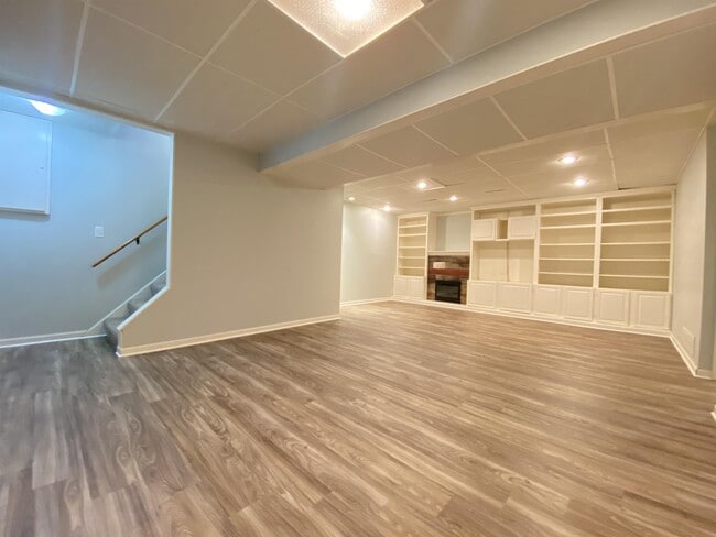 Building Photo - 4523 21st Ave NW