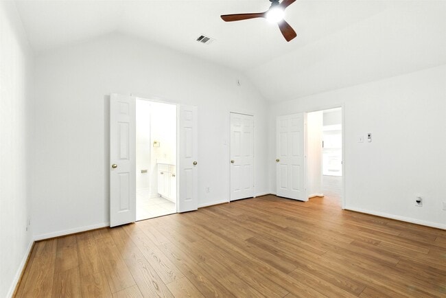 Building Photo - 2119 Hannover Way