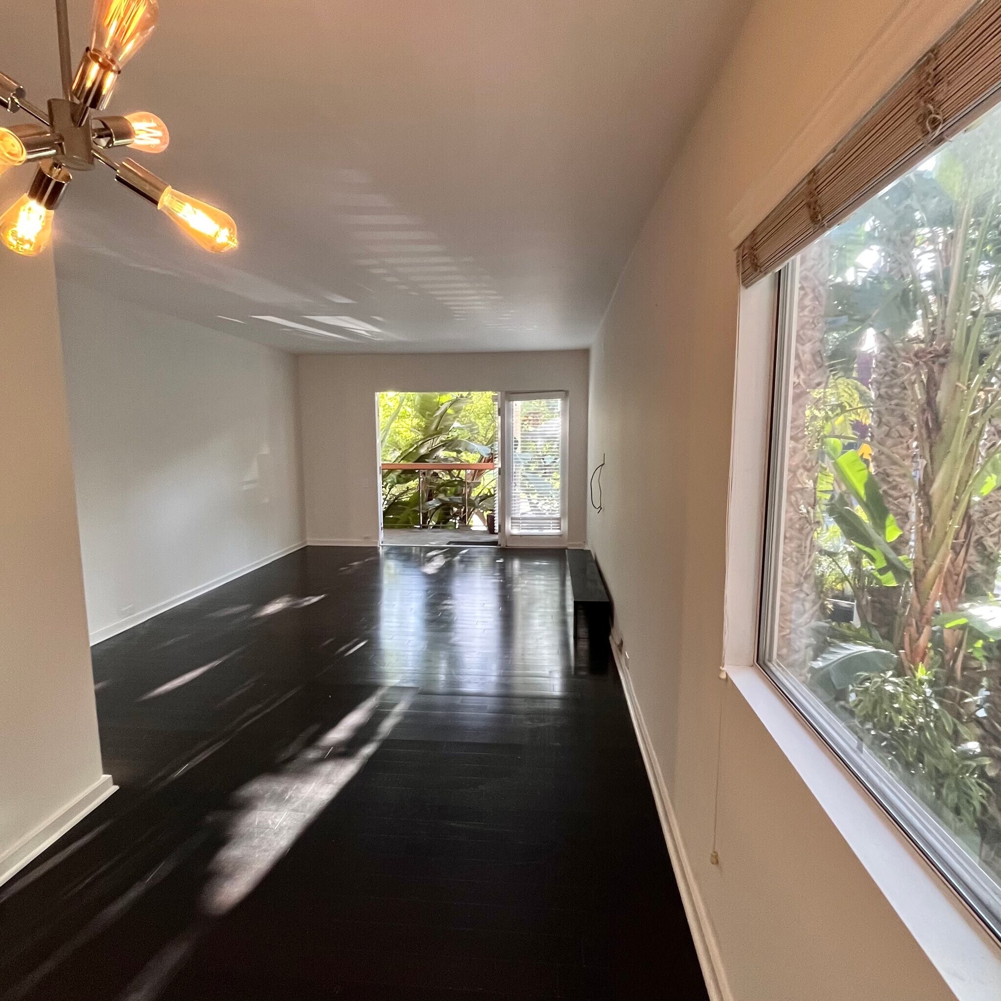 Building Photo - 330 S Barrington Ave