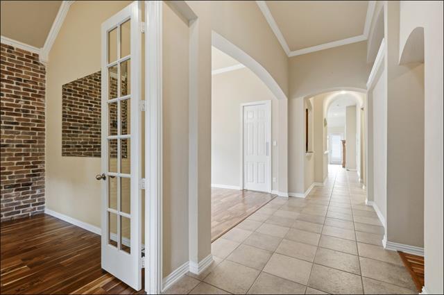 Building Photo - 14775 Holly Leaf Dr