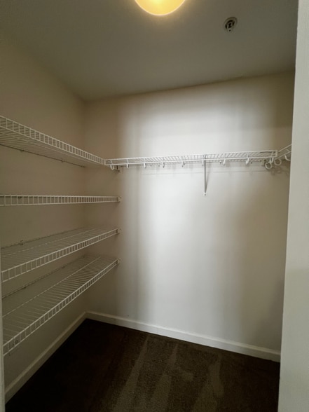 Building Photo - 15 Old Academy Rd