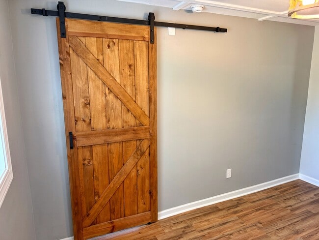 Building Photo - 1273 Halltown Rd