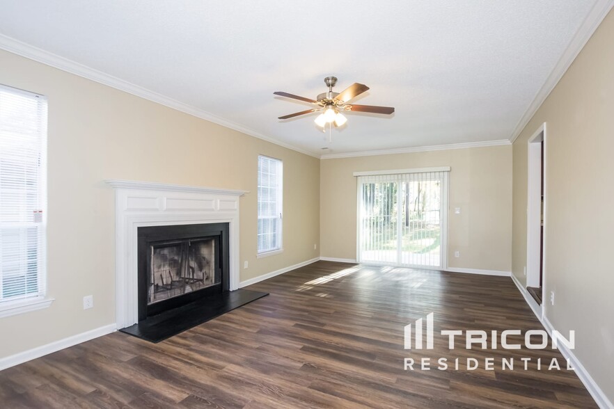 Building Photo - 5400 Southminster Ln