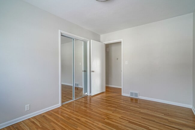 Building Photo - 1610 9th Ave N