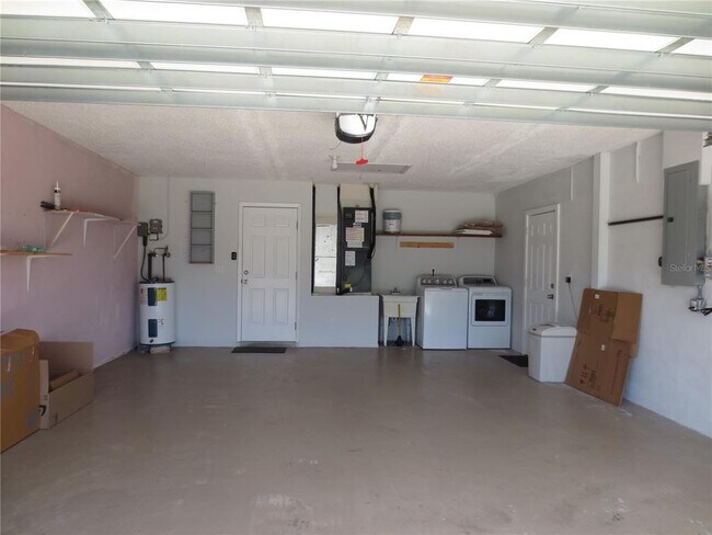 Building Photo - 1676 Caledonia Dr