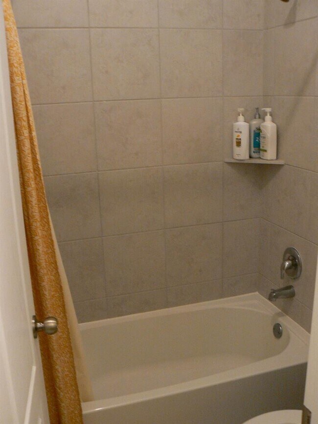 Building Photo - 5900 Bucine Cv