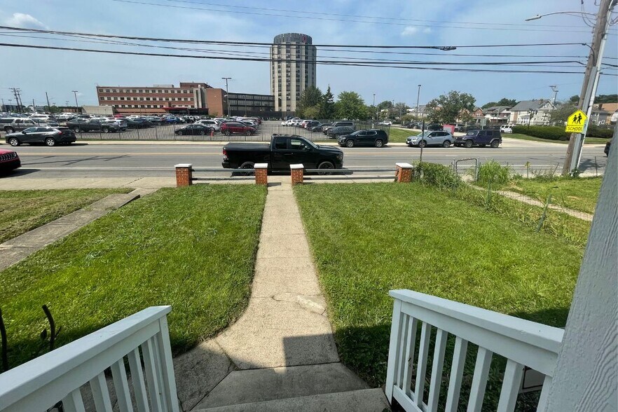 Front Yard with Extra Free Street Parking - 1449 E Long St