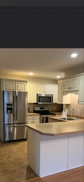 Building Photo - 345 Saco St