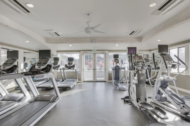 Building Photo - 1850 Sand Hill Rd