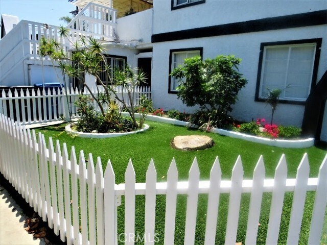 Building Photo - 2403 Louella Ave