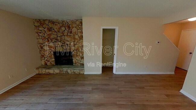 Building Photo - 1202 Maitland Ave