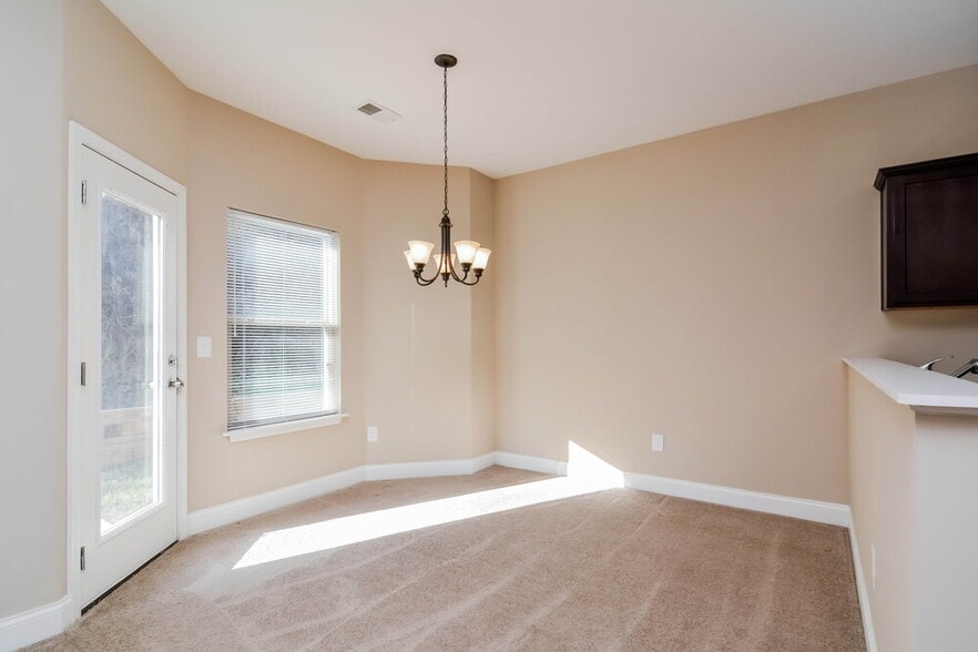 Building Photo - 125 Bethany Manor Dr