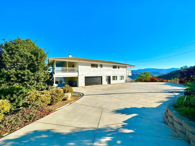 Building Photo - Beautiful, Shorter-Term, Fully Furnished Upstairs Guest Home, on Secluded Hilltop Property with M...