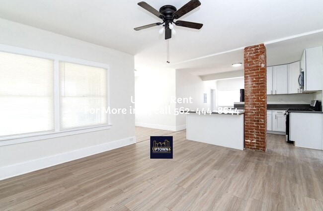 Building Photo - Duplex - 2 Bedroom/ 1 Bath - Santa Ana