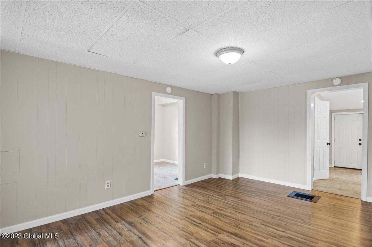 Livingroom - 57 Montcalm St