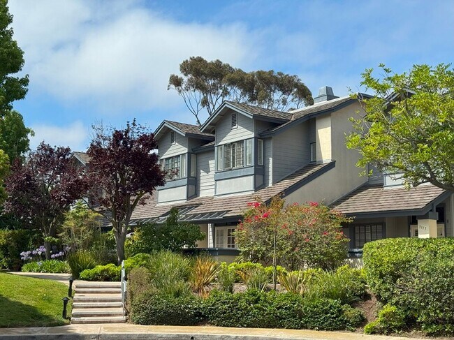 Building Photo - Stunning house in the heart of La Jolla Cl...