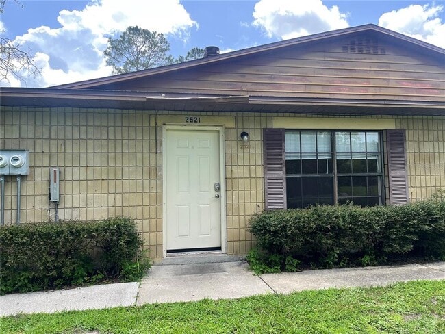 Primary Photo - 2521 NW 57th Pl