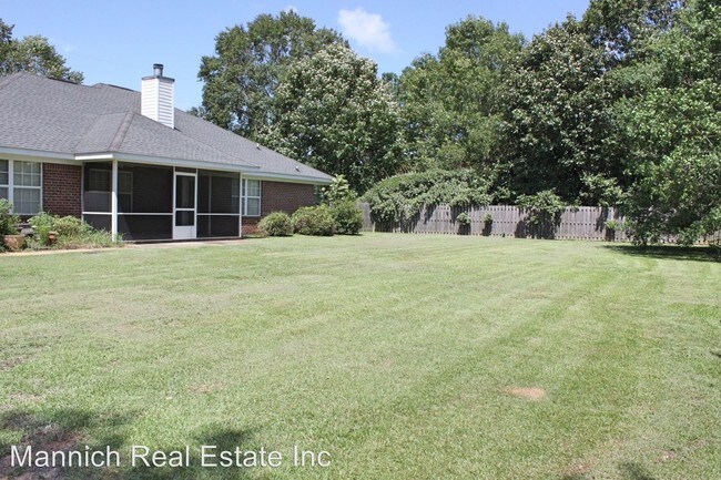 Building Photo - 10880 Gayfer Road Ext