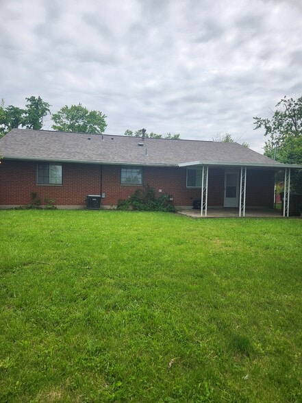 Building Photo - 3 Brookhaven Dr