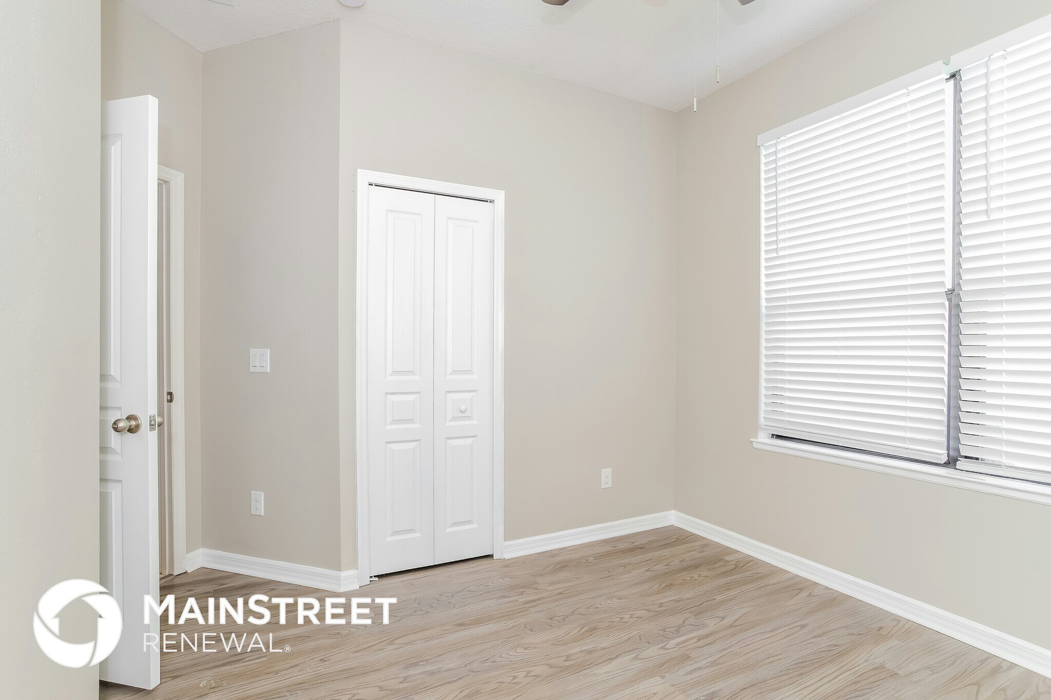 Building Photo - 4632 Doral Park Ave