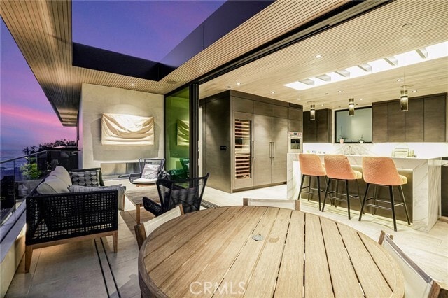 Building Photo - 405 26th St