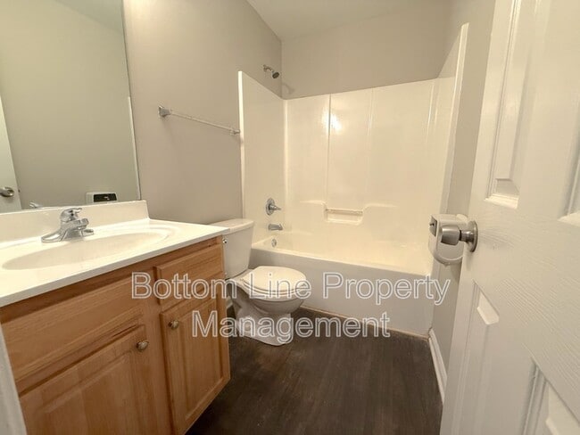Building Photo - 5211 Windy Valley Dr