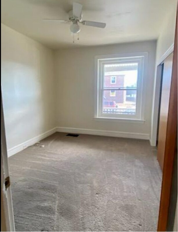 Building Photo - 243 Noble St