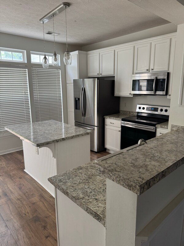 Building Photo - 7720 Porter House Dr