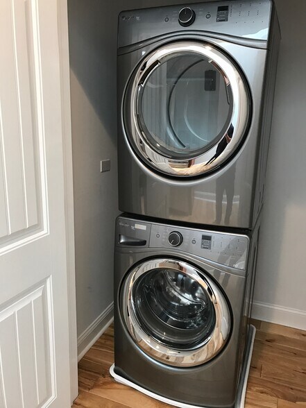 Building Photo - 41 E Northampton St