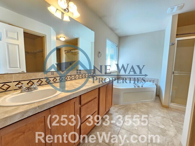 Building Photo - 15410 87th Ave E