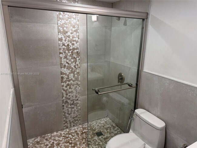 Building Photo - 14500 SW 88th Ave