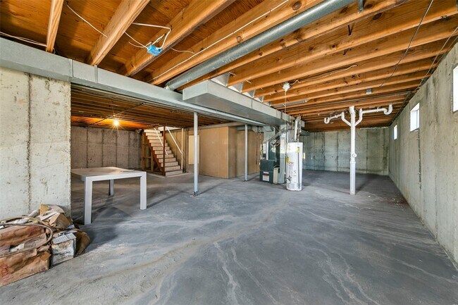 Building Photo - 1308 Havenhurst Rd