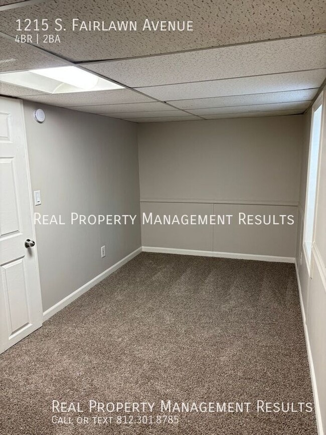 Building Photo - 1215 S Fairlawn Ave