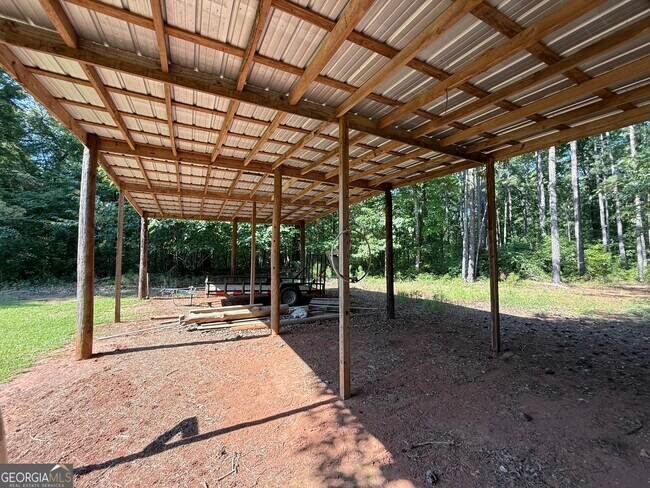 Building Photo - 2323 Pleasant Valley Rd