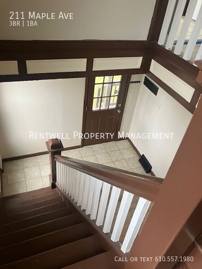 Building Photo - 211 Maple Ave