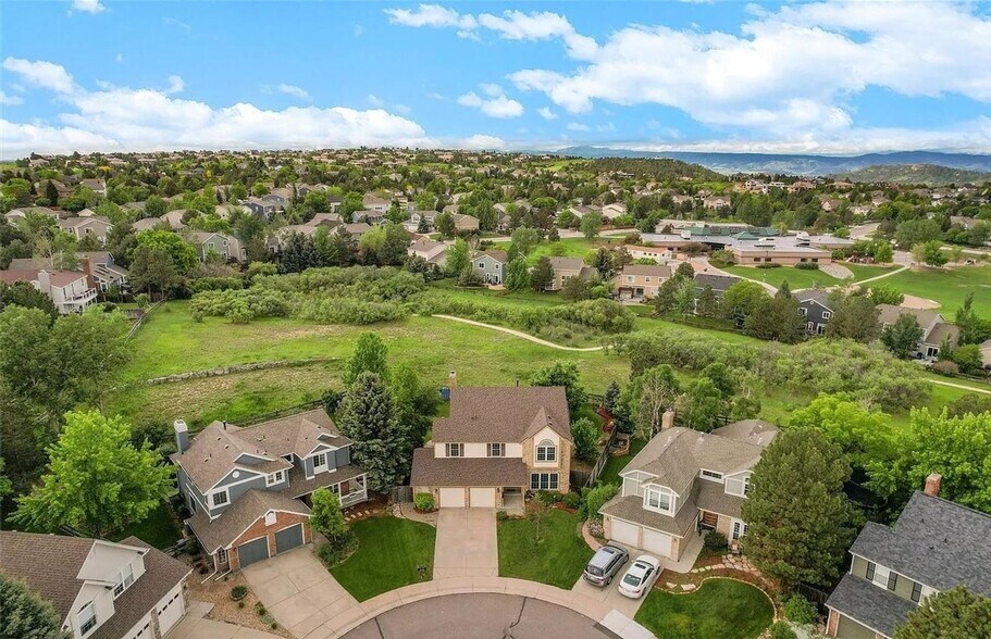 Building Photo - 318 Clare Dr