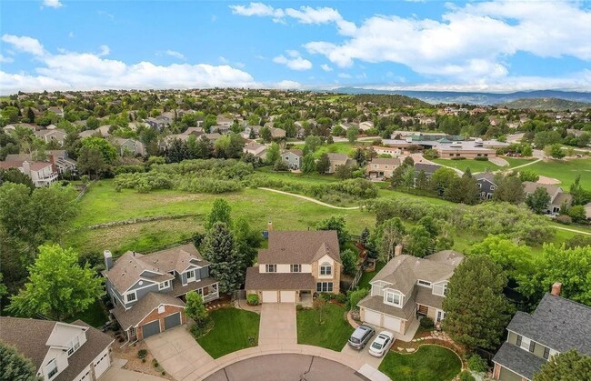 Building Photo - Stunning 5BR House in Castle Pines