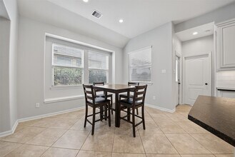 Building Photo - 8922 Pinenut Dr