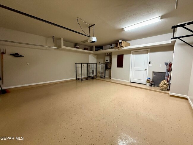 Building Photo - 1252 Desert Mirage Pl