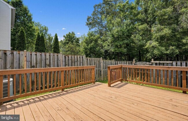 Building Photo - 14711 Green Park Way