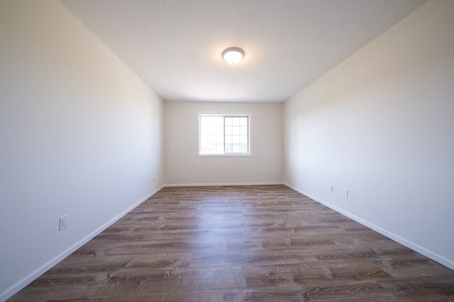 Building Photo - 2246 Flamingo Dr