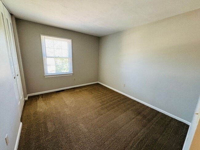 Building Photo - 2712 Wellesley Ct