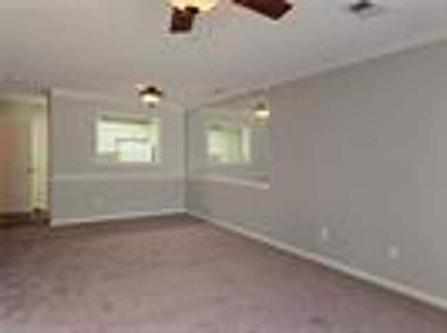 Building Photo - Providence Pointe