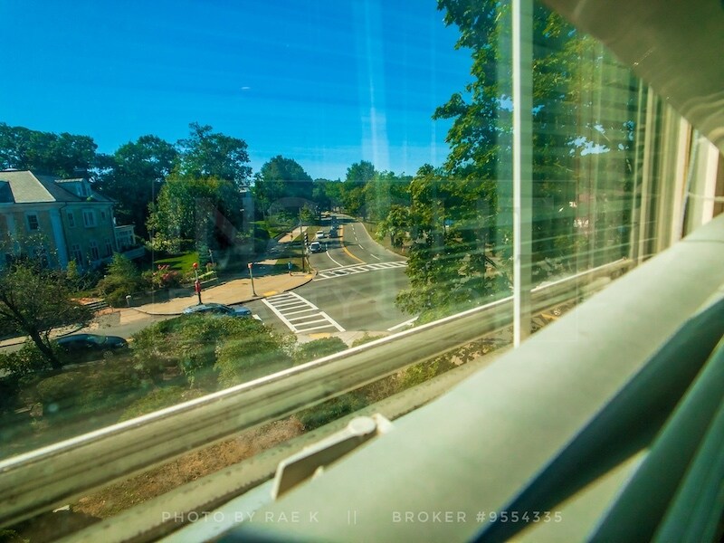 Building Photo - 61 Pond St