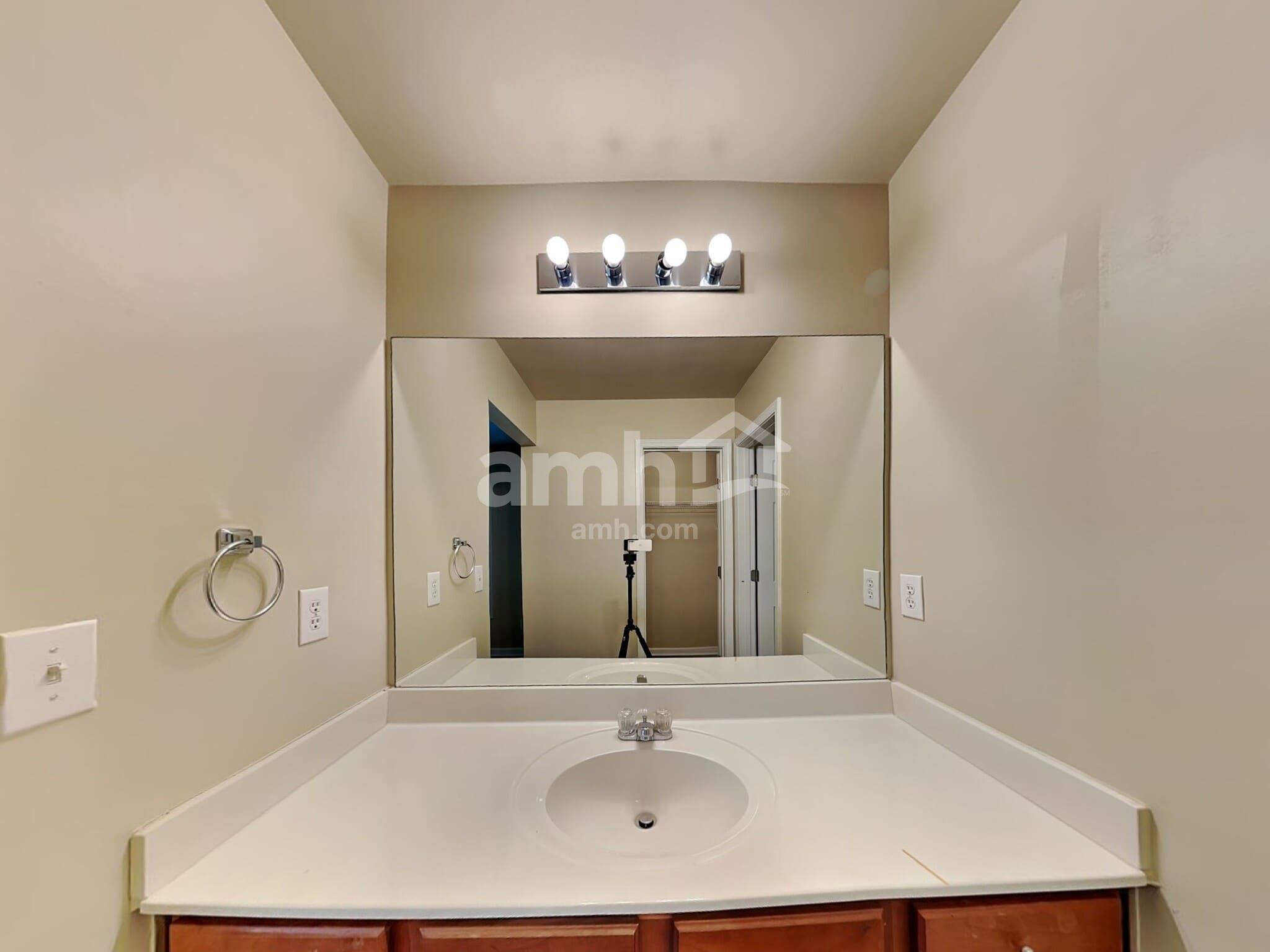 Building Photo - 5609 Grammercy Dr SW