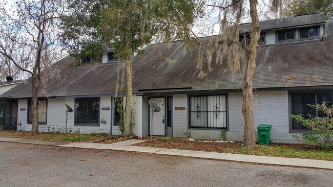 Primary Photo - 2945 SW 39th Ave