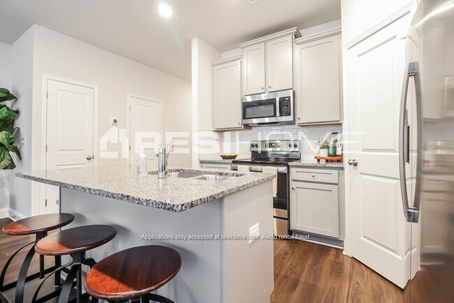 Building Photo - 1116 Simmons Bnd Ct