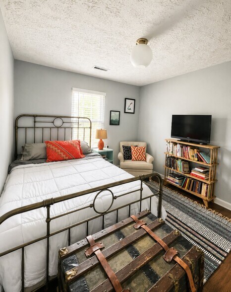 Building Photo - 2509 Slaydon Dr