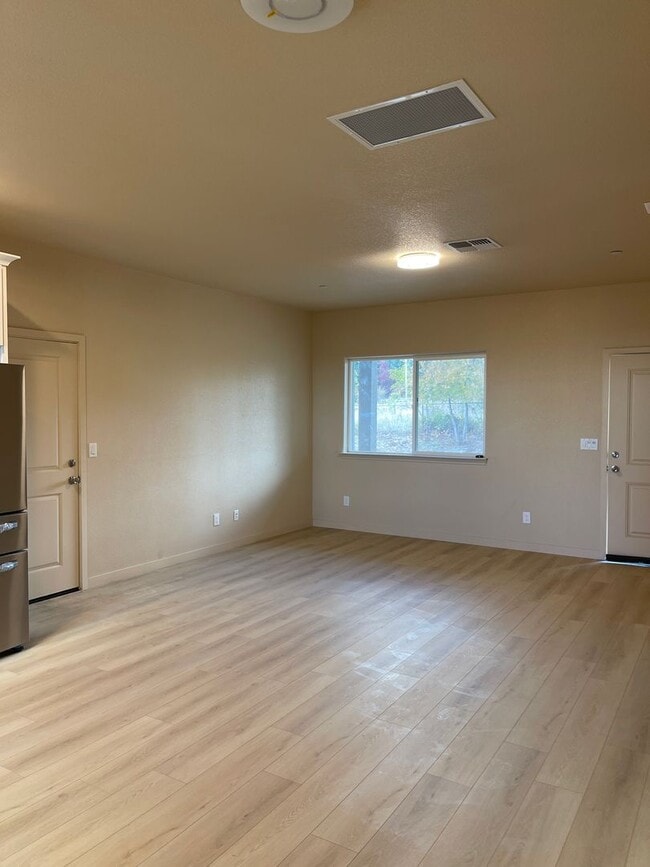 Building Photo - PA5524 A- Francis, Albert