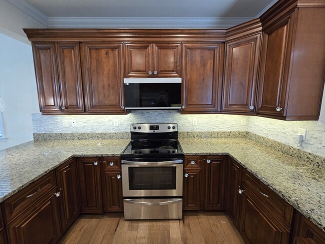 Building Photo - 4724 Bruce St